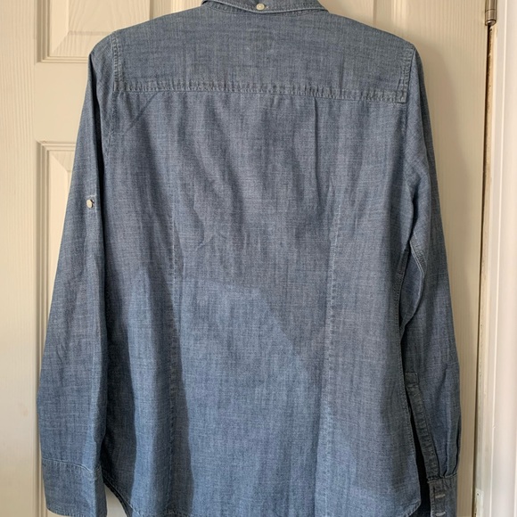 2 beautiful J.Crew denim shirts. - Picture 7 of 7